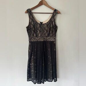 Maggy London Black Sheath Midi Dress, Scoop Neck, Lace/Mesh, Size 8